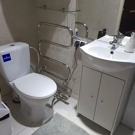 Close To Business Center